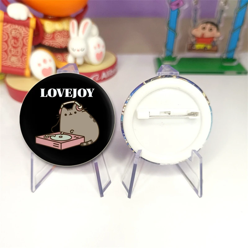 Lovejoy Funny Cute Badge Pin Cartoon Cat Handmade Tinplate Brooches Round Display Lapel Pins Jewelry Clothing Accessories Gift