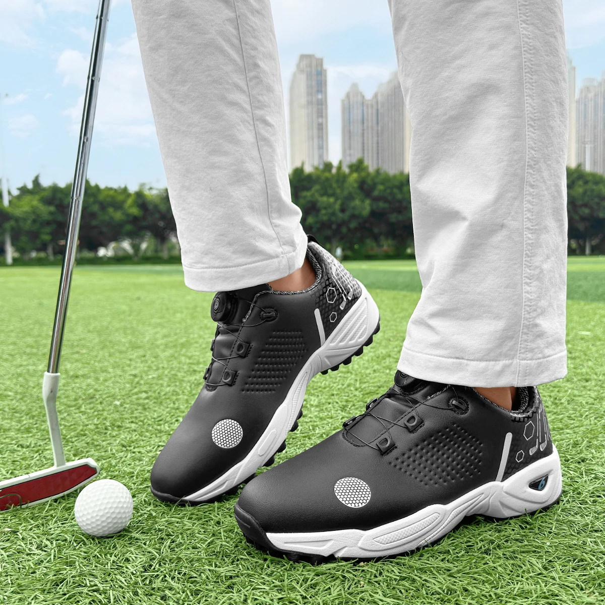 Men Golf Shoes Luxyry Lightweight Field Professional Non-Slip Fashion Women Breathable Plus Size Athletic High Quality Sneakers