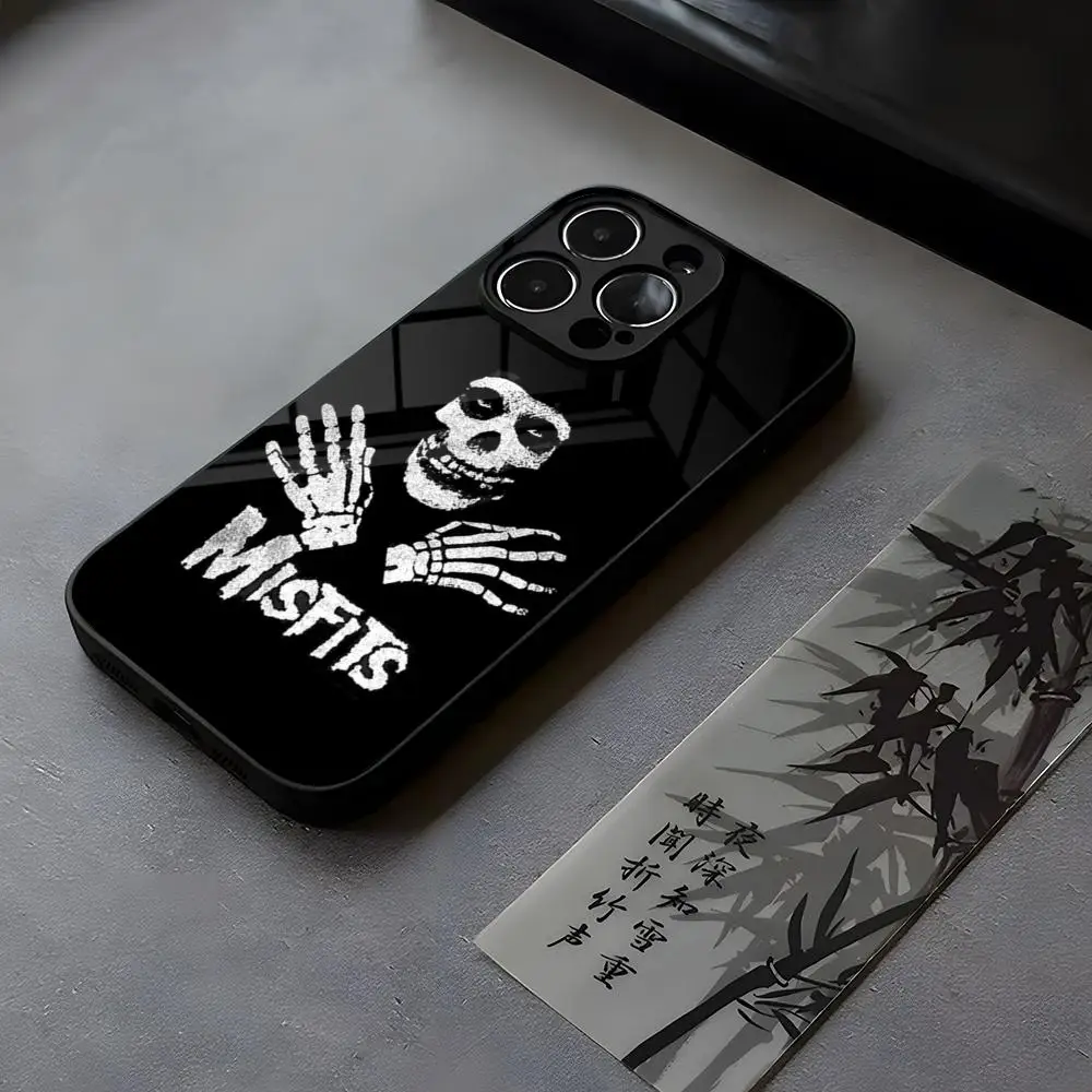Чехол для телефона Misfits из закаленного стекла для iPhone 14, 15, 16, 13, 12, 11 Pro XS Max Plus Mini 16e Coque Чехол для телефона Misfits из закаленного стекла для iPhone 14, 15, 16, 13, 12, 11 Pro XS Max Plus Mini 16e Coque