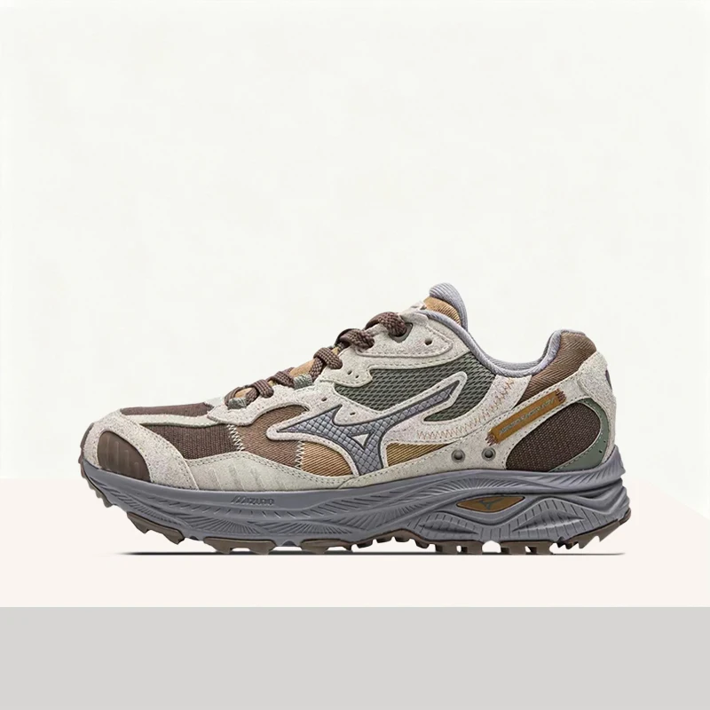 Mizuno Racer ADV: Millennium-Inspired Retro-Style, Stable and Durable Low-Top Running Shoes for Everyday Use—Unisex D1GH241213