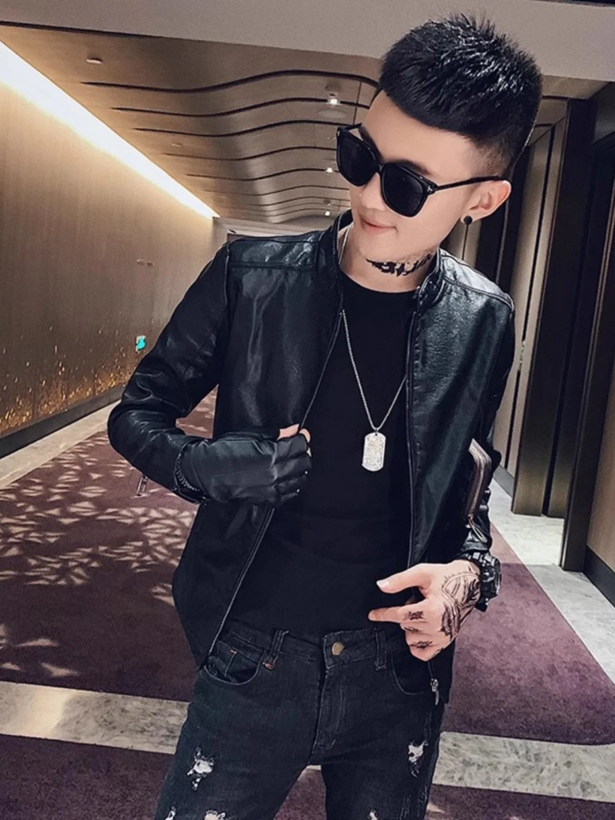 

Faionable ort Men's Leather Jaet 2025 Autumn Season Slim Fit Stand Collar Casual Versatile Youthful Sle Zipper Closure