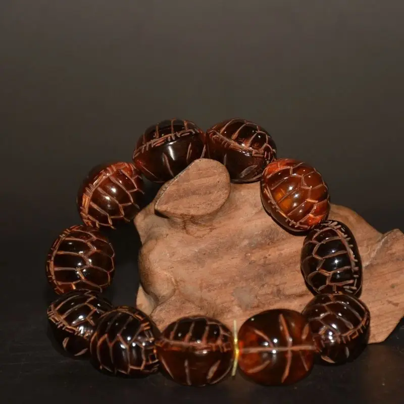 Tibetan-style hand-carved horn turtle longevity bracelet   Bead diameter 2cm height 2cm total length 10cm weight