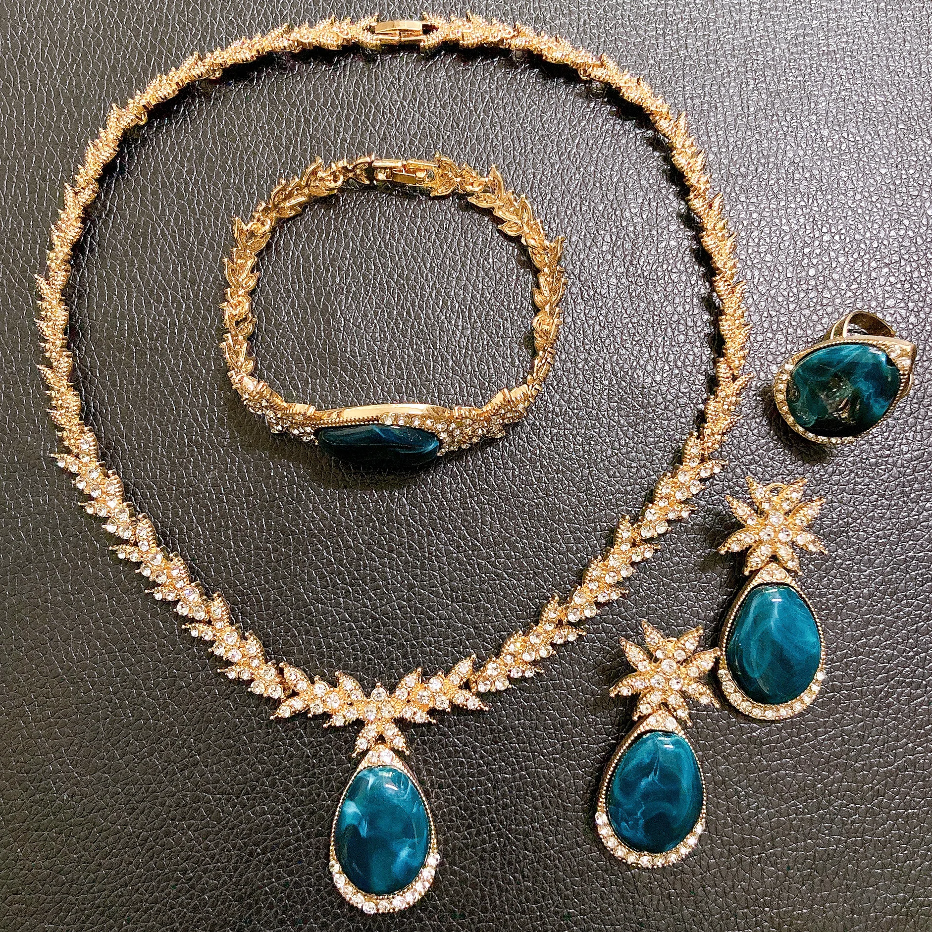 

Yulaili красивые ювелирные изделия в форме капли воды со стразами, эффектный воротник llaveros, булавка Pulseras, щупальца Pendientes, набор из 4 предметов