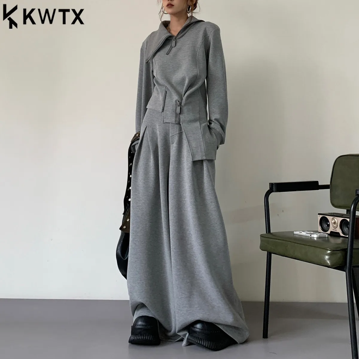 

KWTX 2025 женский комплект из двух предметов, однотонный асимметричный воротник, куртка с нерегулярной молнией, широкие брюки с высокой талией, элегантная винтажная роскошь