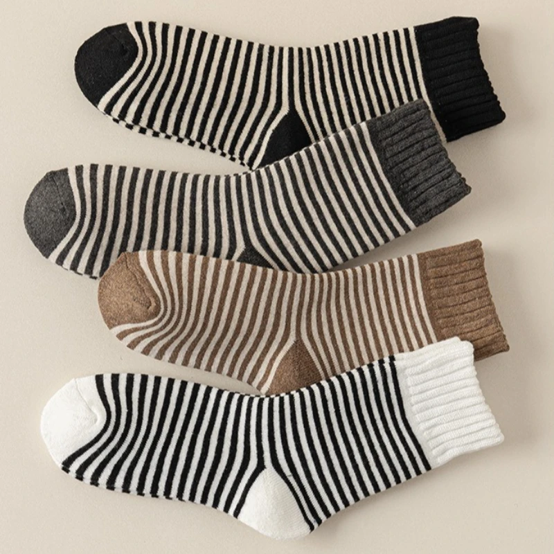 

1/4 Thick Woolen Hoop Socks for Women Autumn/Winter Retro Striped Mid Tube Socks Winter Warm Simple Women's Socks
