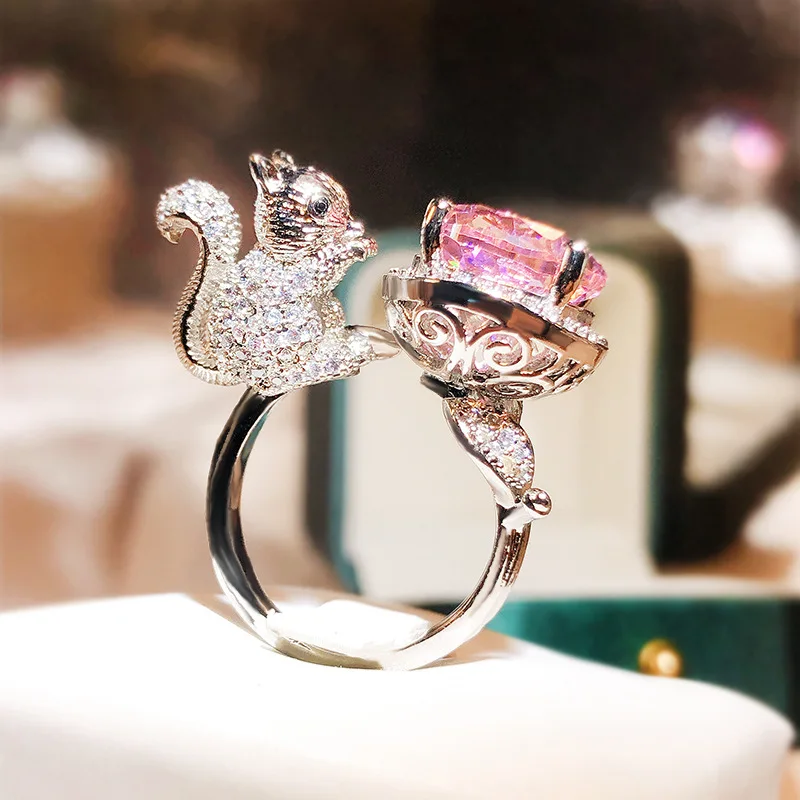 New Fashion Design Colorful Ring for Women Simulated Santa Maria Sugar Cube Gemstone Squirrel Ring Couple Engagement Rings