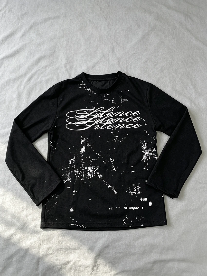Y2K Grunge Women Black Waffle Knit Long Sleeve Tees Cursive Letter Splash Print Cuff Rivet Detail Round Neck Street Fashion Tops