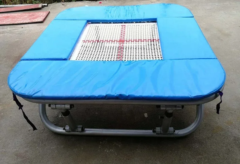 

For Professional nylon material 132 * 132cm slam dunk trampoline, with elastic bed
