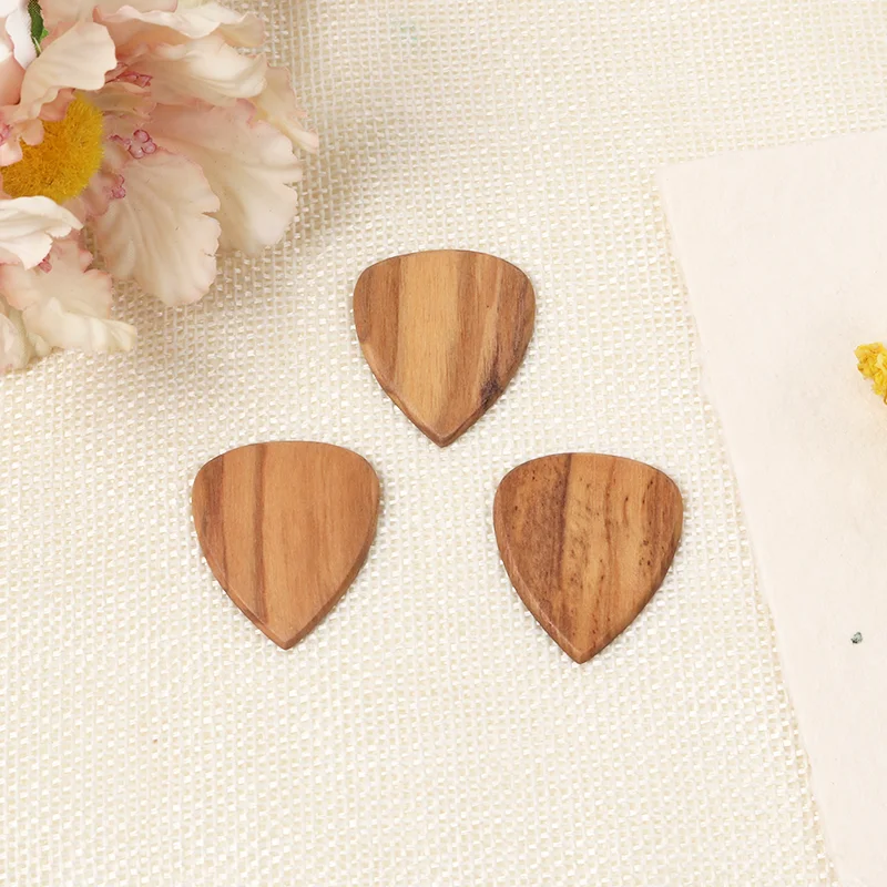 Guitar Pick Box Holder With 3 Pcs Wooden Guitar Picks Wooden Collector For Present Music Instrument Guitar Bass