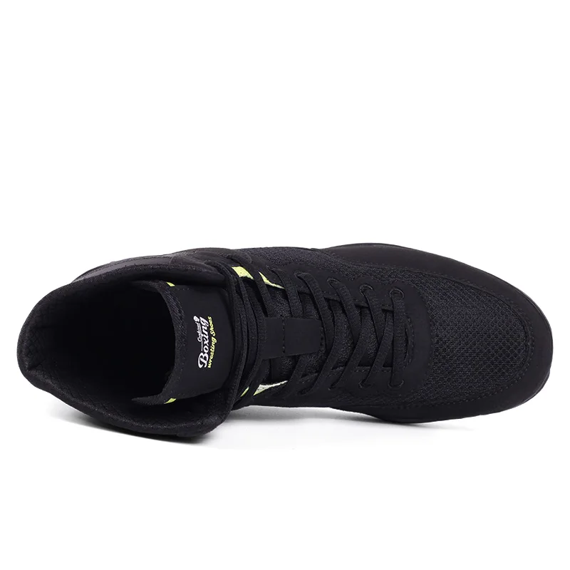 Boxing Shoes Are Fashionable, Comfortable, Lightweight, and Suitable for Wrestling and Sanda Combat. Men's Flight Training Shoes