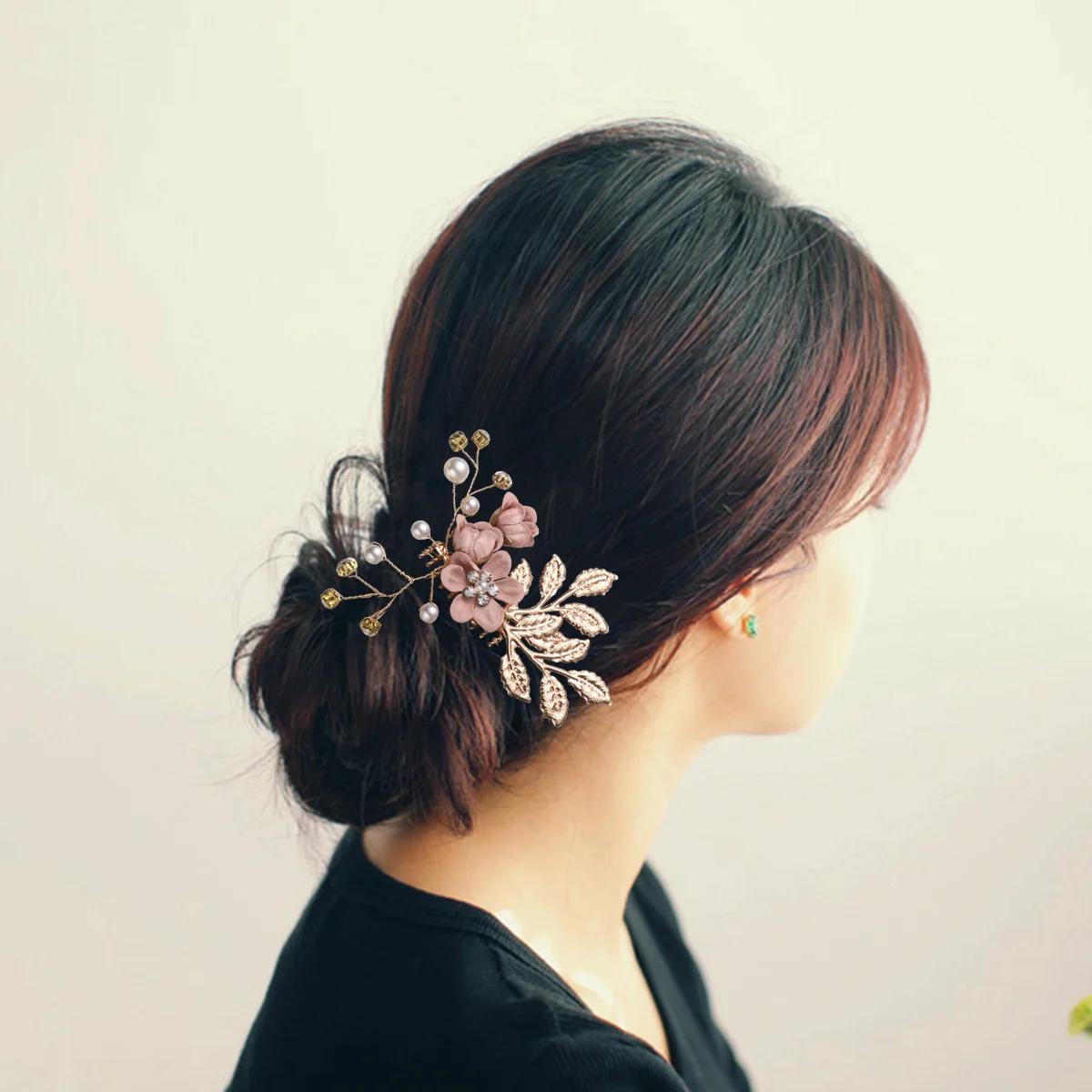 

Bridal Rhinestone Hair Comb Pink Floral Pearl Leaves Elegant Wedding Hair Accessories for Bride Bridesmaid Party Photo Props