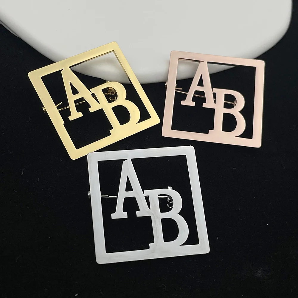 

Custom Initials Brooch for Boy Girl Customized Personalized Square Stainless Steel Silver Brooche Women Pin Badges Jewelry Gift