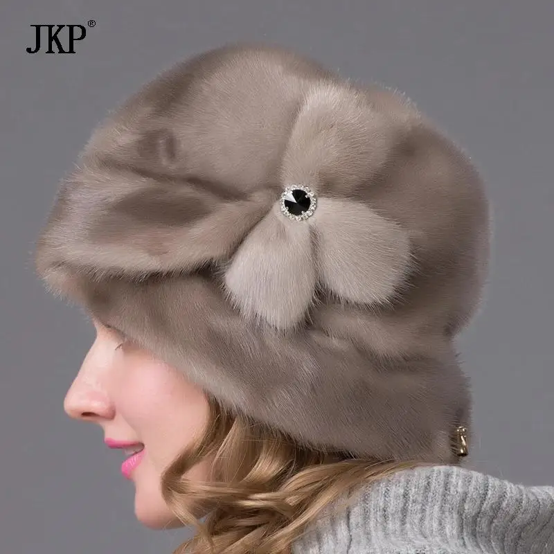 Beanies Fashion Cap Female Woman Hats Keep Warm Winter Hat Bonnets for Women Luxury Wedding Ceremony Elegant Real Mink Fur Caps