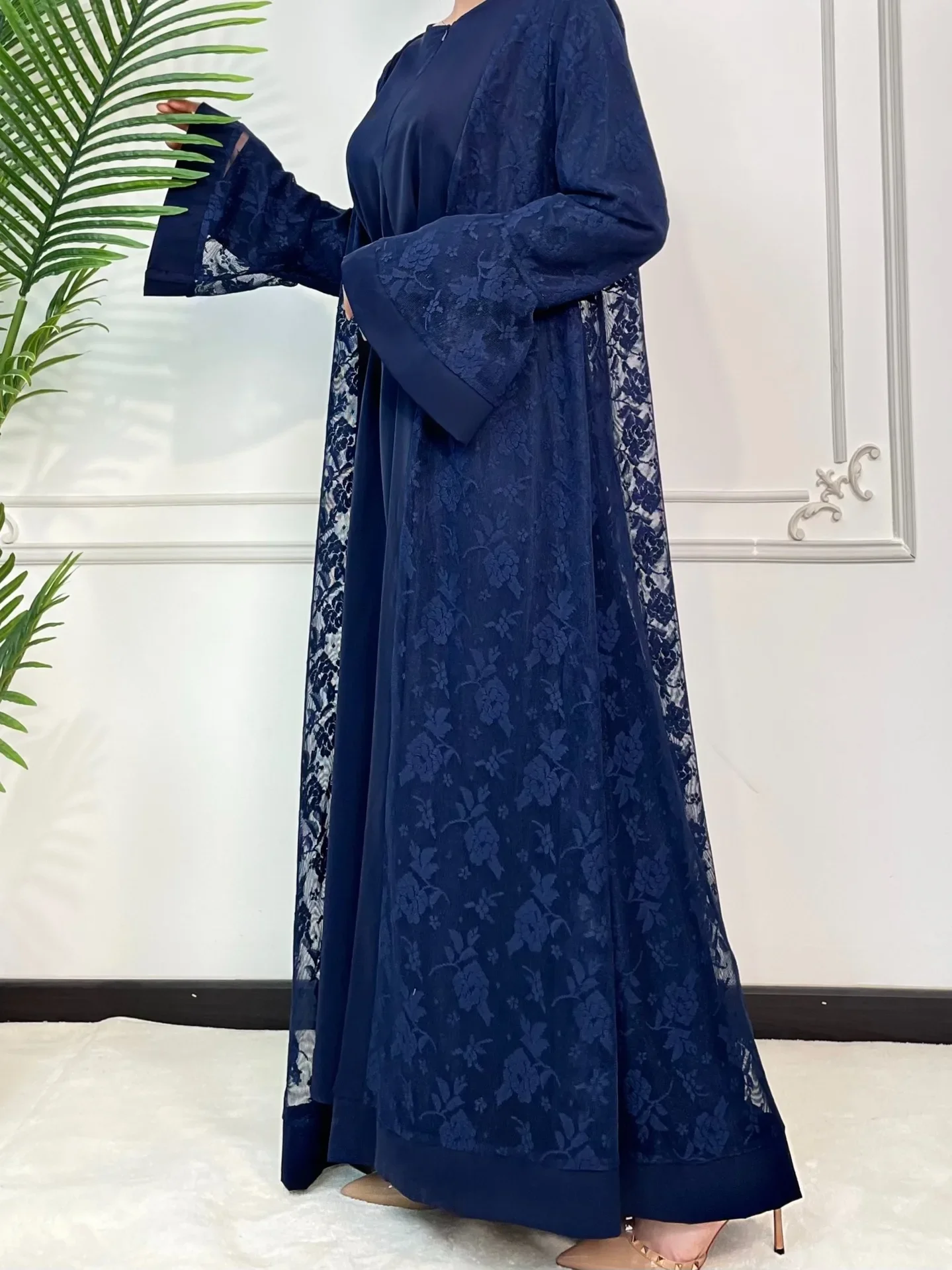 Arabian Dubai Abayas Women Clothes Loose Lace with Flowers Muslim Dress Women Long Sleeve Kaftan Traditiona Lislamic Clothing