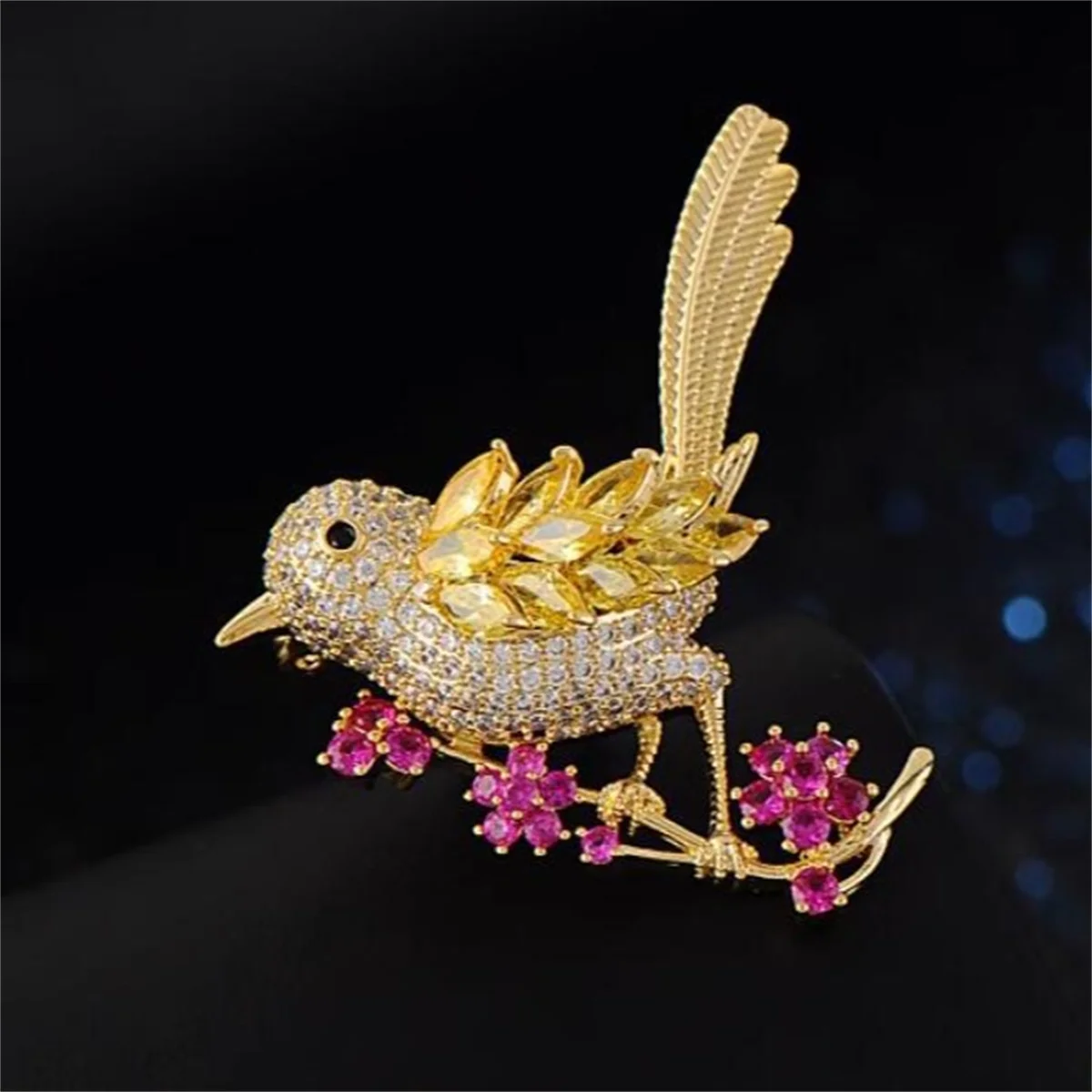 Luxury Bird Brooch, Korean Style Personalized Exquisite Chest Flower, Clothing Backpack Jewelry Accessories, Party Birthday Gift