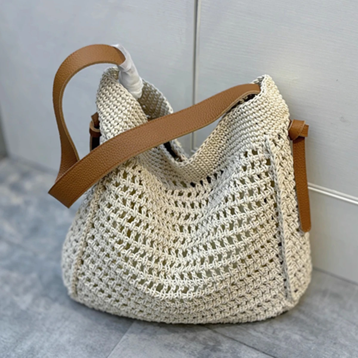 

Dave&Di French Lazy Style Retro Hand-woven Hollow Tote Bag Minimalist Hand-held Shoulder Armpit Genuine Leather Women's Bag