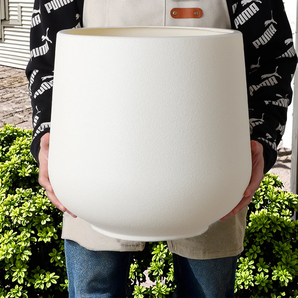 

Hot Selling Large Indoor Outdoor Plastic Flower Pots & Planters Durable Garden Nursery Decorations for Home Shopping Mall Use