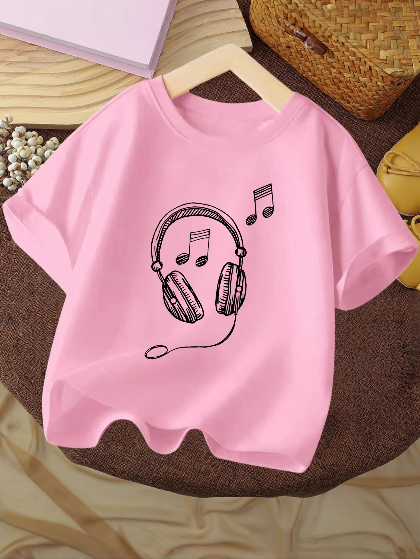 Sketch Headphone Musical Note Minimalist Music Graphic Print T Shirt Family Matching Boys Girls Kids Casual Short Sleeve Tops