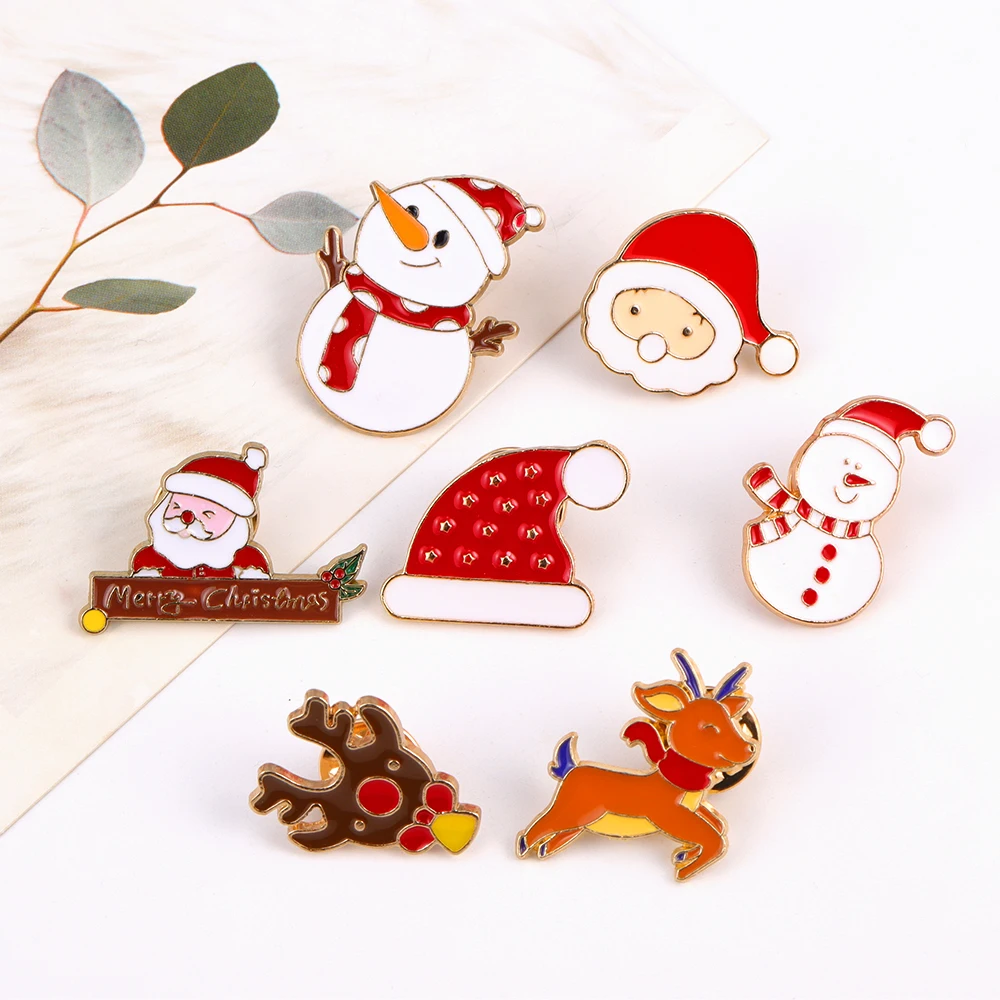 Lovely Metal Enamel Christams Theme Lapel Pin Santa Claus Snowman Deer Brooch Xmas Jewelry Gifts For Women Men Kids Bags Decor