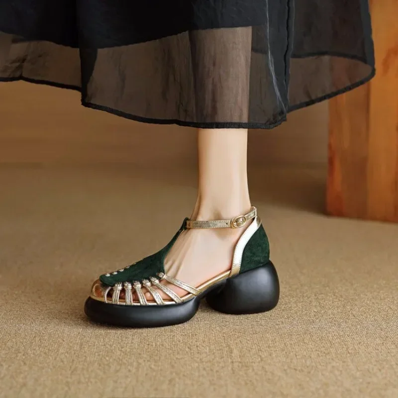 Women's Shoes 2025 New Summer Trend Comfortable Low-heeled Shoes Baotou Casual One-line Buckle Fashion Roman Sandals