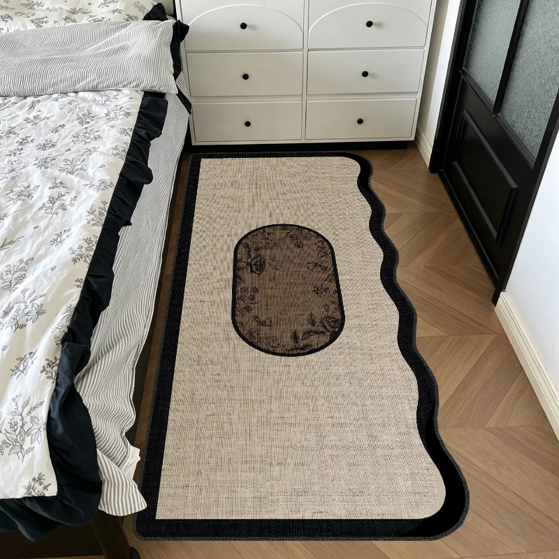Bedroom Beside Carpet Stain-Resistant Durable Floor Mat Retro Floral Irregular Long Strip Rug French Style Home Decoration Rugs