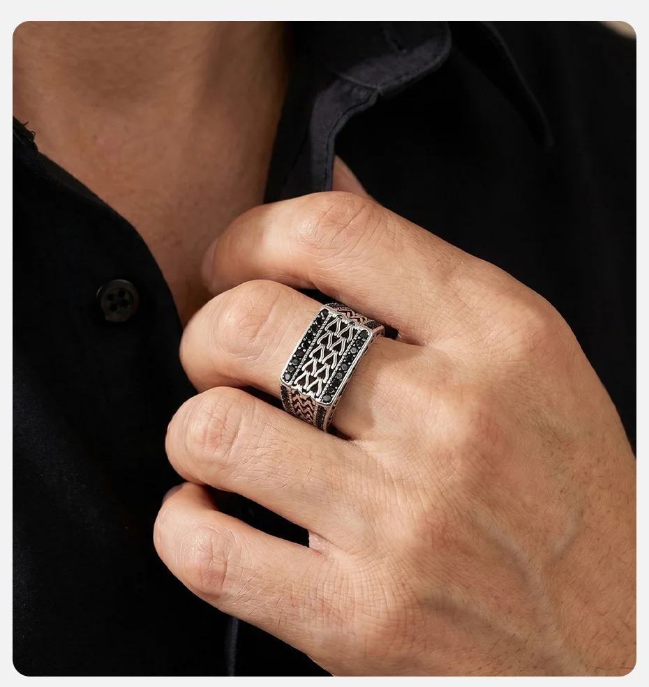 Vnox Herren Vintage Siegelring, Schwarzer Zirkon Geflochtene Textur Edelstahl Breiter Ring Gotisch Gravierter Fingerschmuck Geschenk – Detail 3
