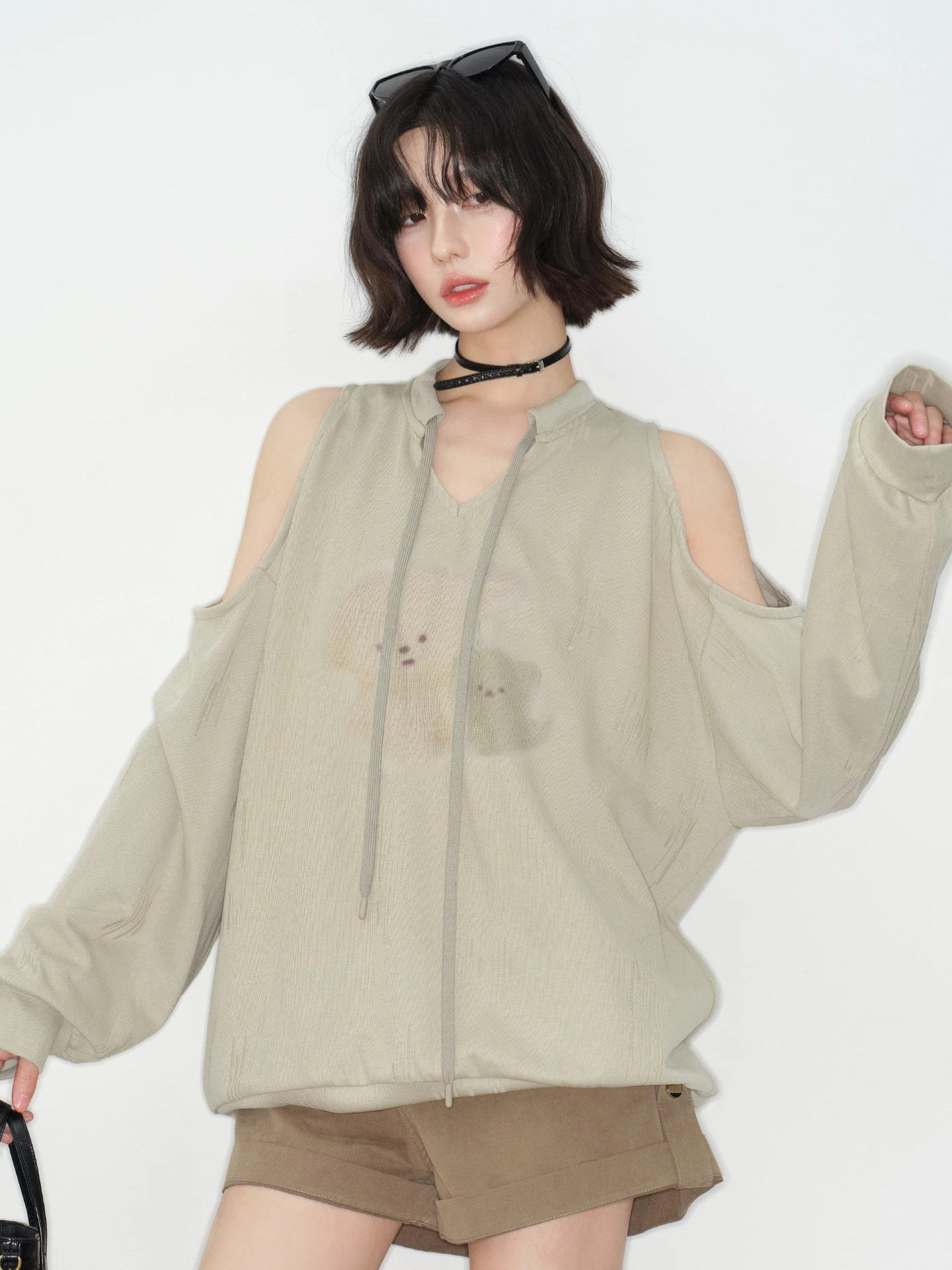 Universal Gravitation Museum Design Shoulder Bared Long Sleeve T Shirt Women Spring 2026 Loose Print Top Casual Style Univers...