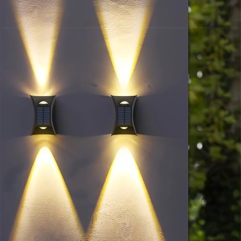 

Solar Fence Light Outdoor Fence Solar Light LED Solar Lamp Dusk to Dawn Outside Waterproof for Patio Backyard Deck Fence Railing