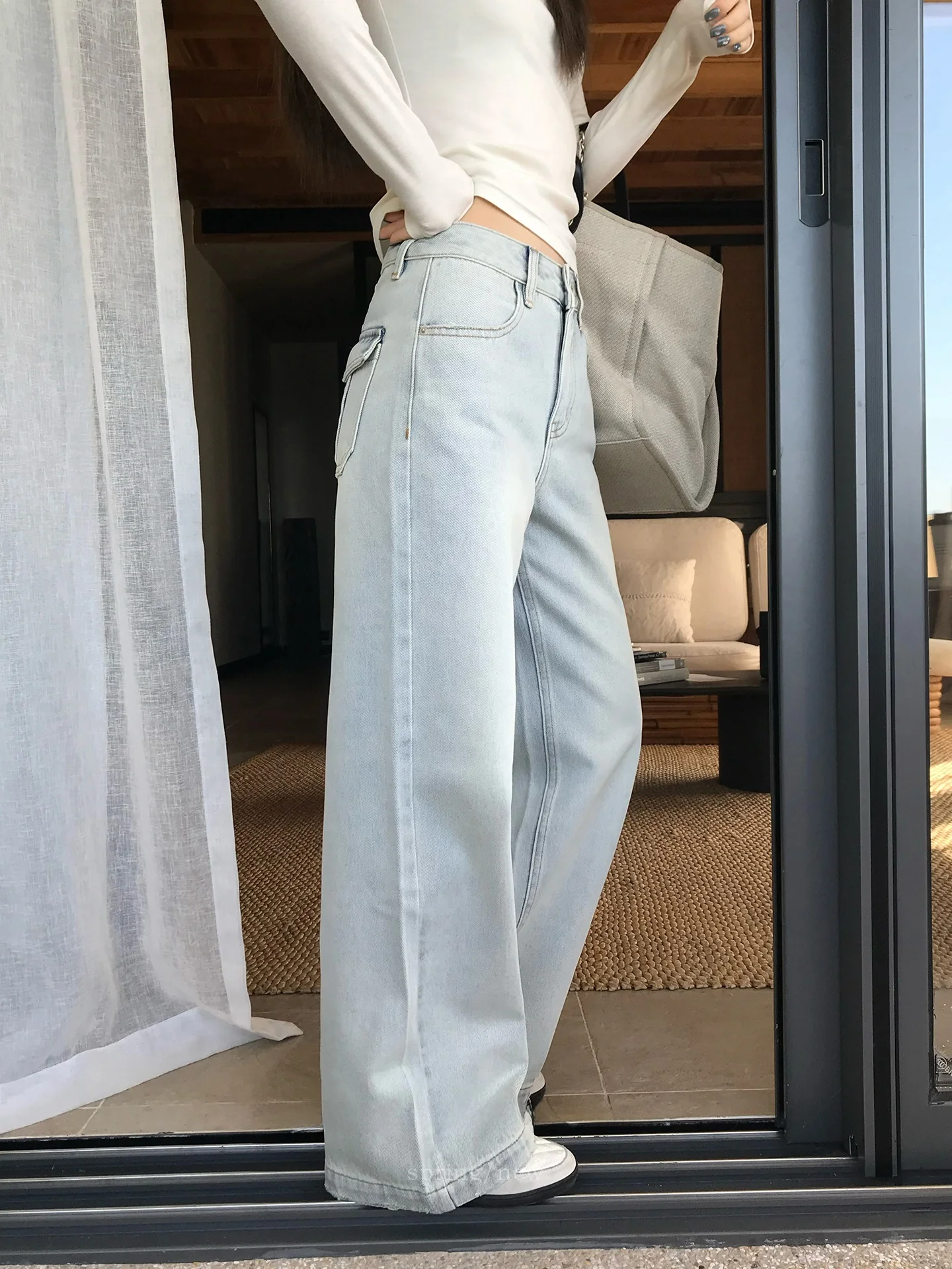 

Black Bean Humming Light Blue Washed Wide Leg Jeans Loose Fit Straight Cut Retro Slimming Denim Pants Casual Cotton Ladies Jeans