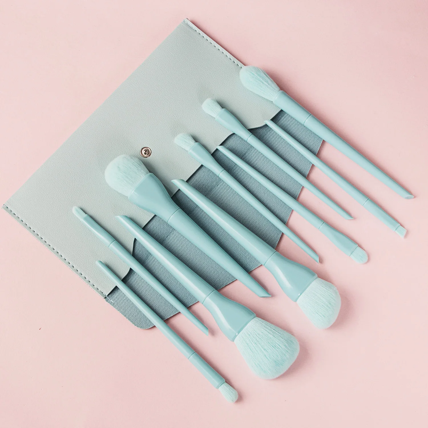1Pcs Makeup Brush Set with Storage Bag Soft Synthetic Brushes for Foundation Powder Eyeshadow Blush Full Face Daily Travel Makeu