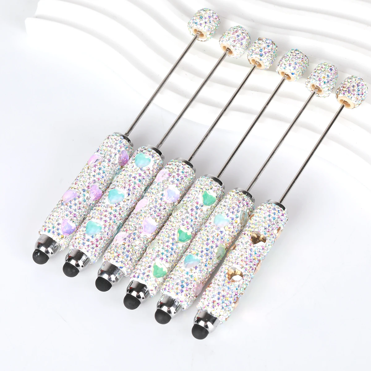 

1 шт., креативная сенсорная ручка цвета макарон в форме сердца с цирконием и бриллиантами, сделай сам, бусины, подходит для вечеринок по случаю дня рождения, праздников