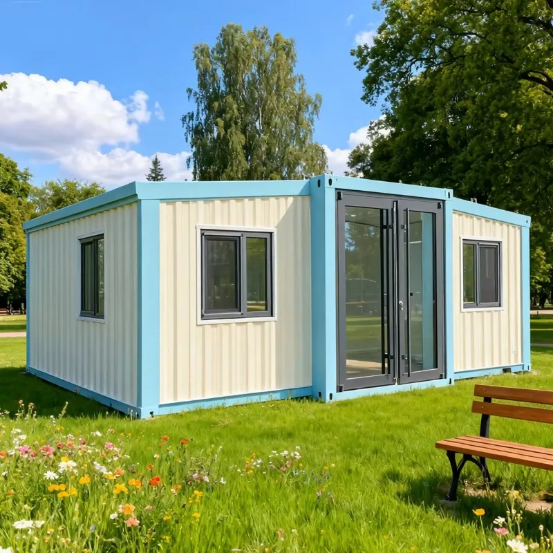 Cold Resistant Insulated 20ft Container House, Luxury Expandable Prefab Home With Bathroom And Kitchen For Villa/Resort