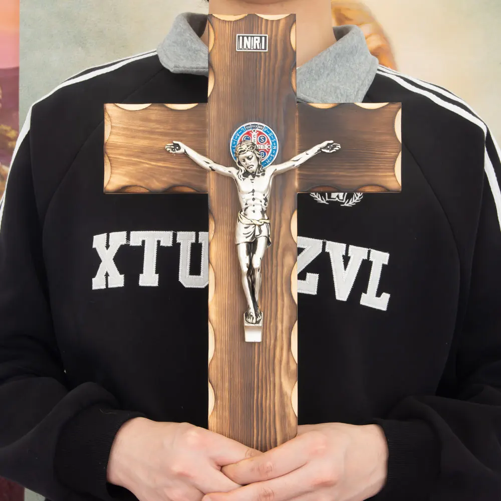 Vintage Holzfigur von Jesus am Kreuz mit Ständer für christliche Heimdekoration, katholisches Kruzifix, religiöses Geschenk, Kirchenaltar-Ornament – Detail 10