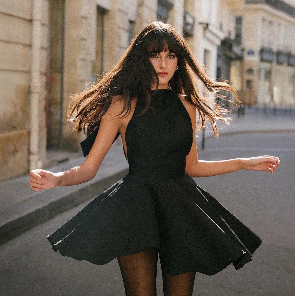 

Big Halter Waist Dress Bow Strap Neck Dress Off-the-shoulder Small Black Dress