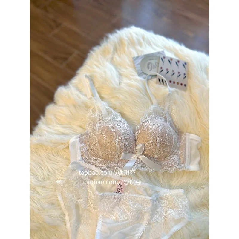 

French Fashion Lace PushUp Bra Wireless Underwire Free AntiGravity Lift Gather Ultra Thick Padding SideBoob Control TShirt Bra
