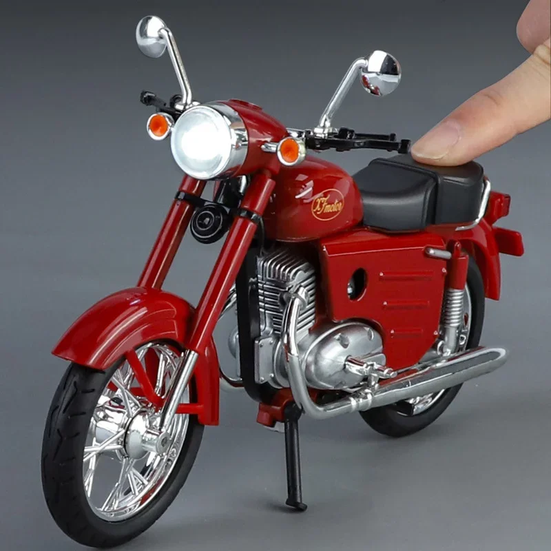 1/10 JAWA 250 Alloy Retro รถจักรยานยนต์รุ่น Diecast Metal Street รถจักรยานยนต์คลาสสิกรุ่นจําลองเสียงและแสงของเล่นเด็กของขวัญ