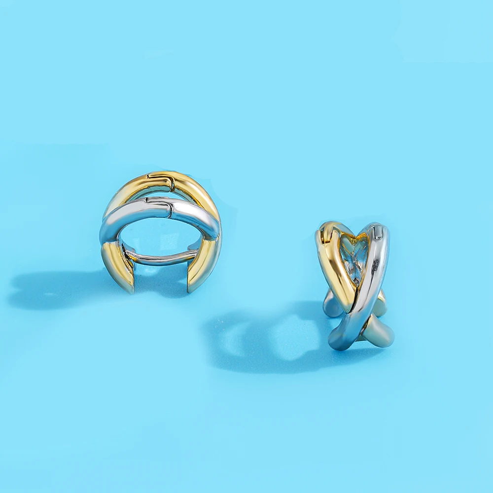 Twórczy złoty kolor Metal Criss-kolczyki krzyże dla kobiet moda geometryczne mały kolczyk Hoop Huggies biżuteria prezent — zdjęcie 4