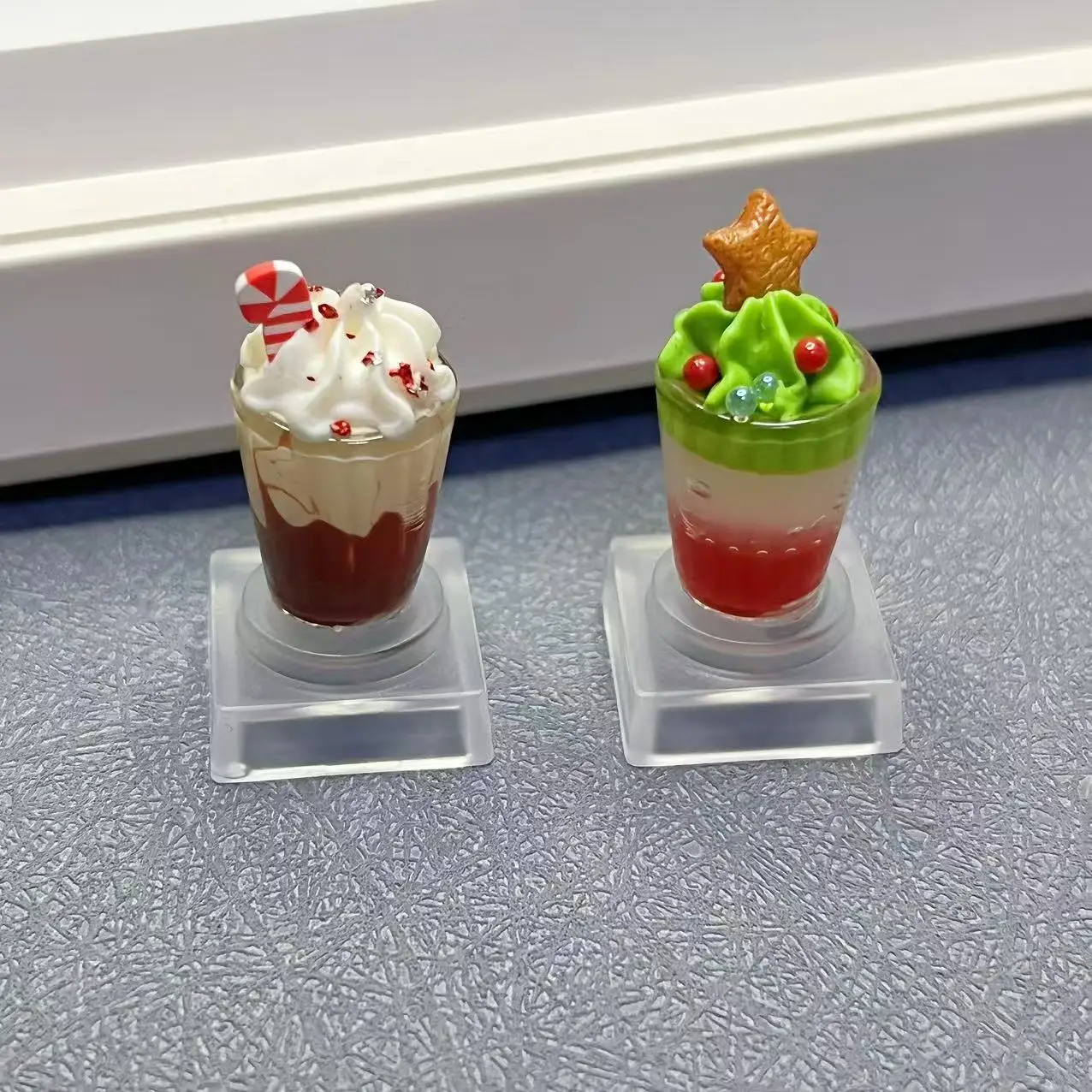 

Milk Tea Transparent Translucent Cross Axis Gaming Mechanical Keyboard Keycap Cute Personality Square Bottom Christmas Keycap