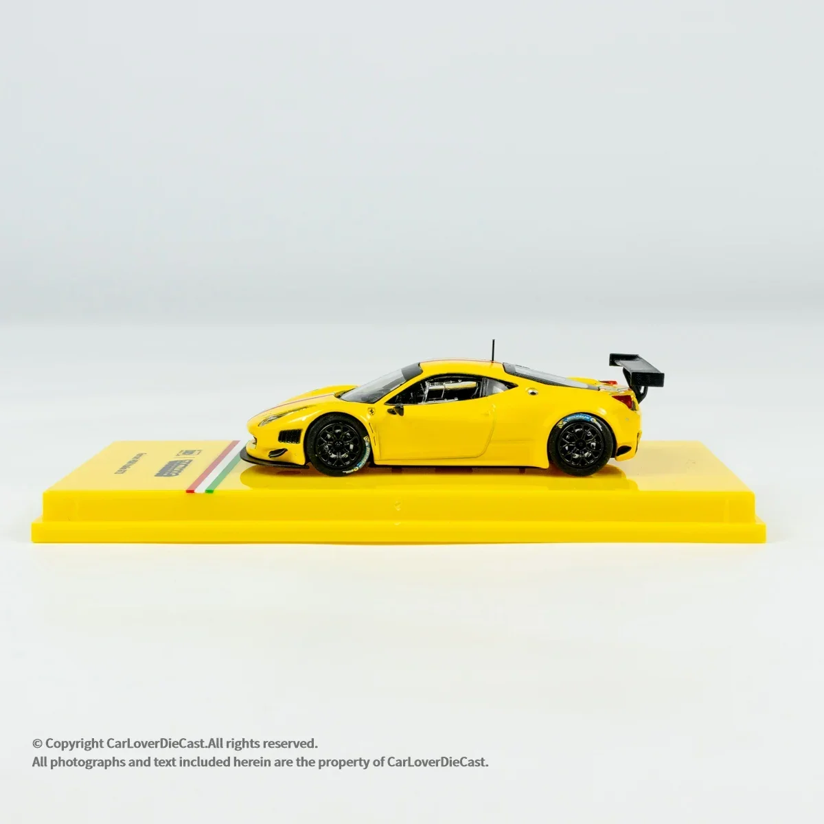 Tarmac Works 1:64 458 Italia Yellow Diecast Model Car