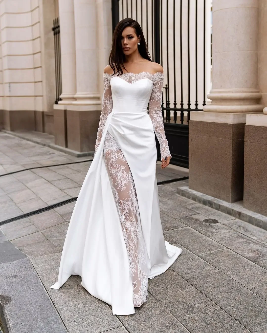 2025, elegantes, herzförmiges Meerjungfrau-Hochzeitskleid, Spitze, langärmelig, Satin-Hochzeitskleid, seitlich geschlitzt, Brautkleid, individuelle Gestaltung