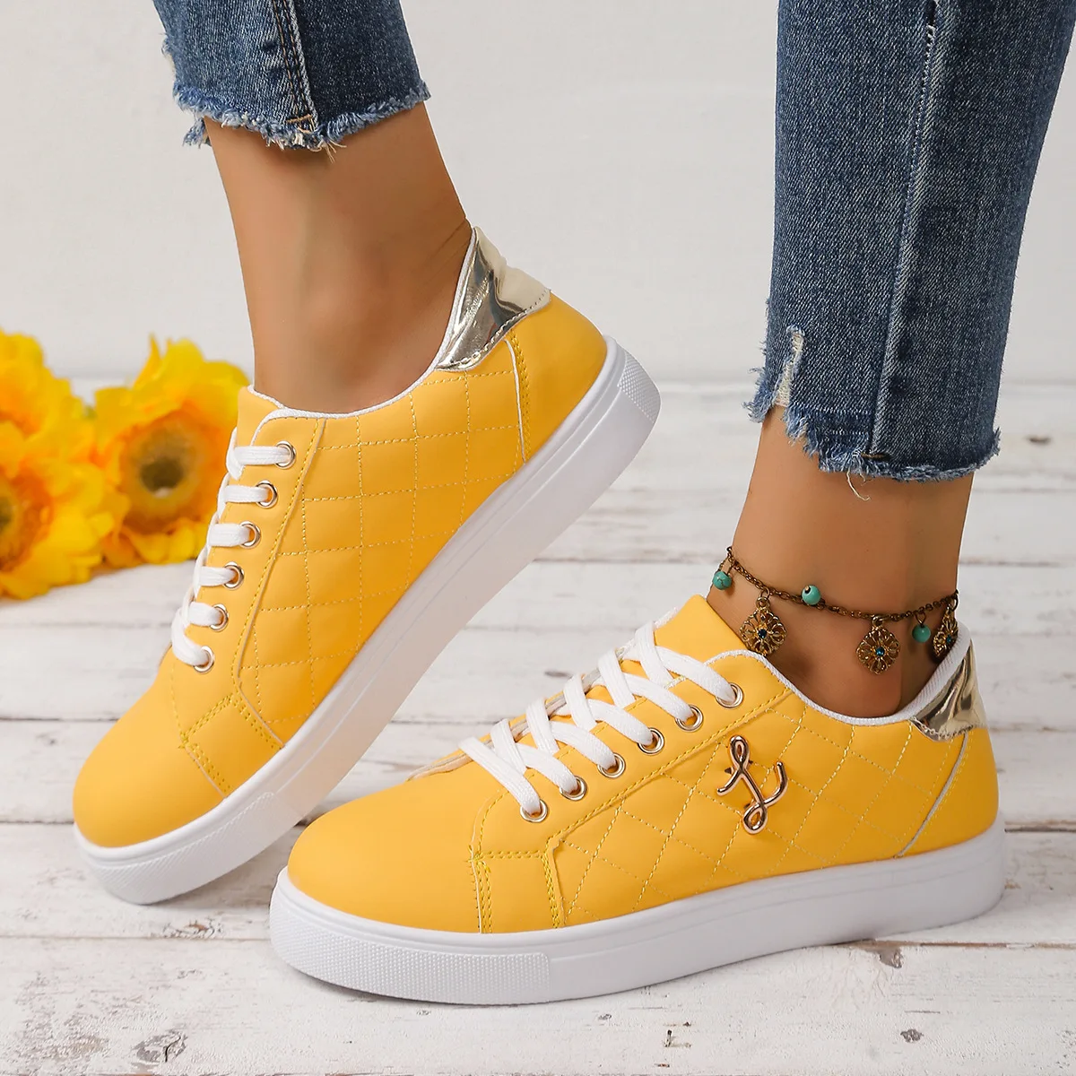 Zapatillas de diseñador para mujer, transpirables, informales, deportivas, para estudiantes, zapatos planos de cuero PU blancos, vulcanizados para mujer