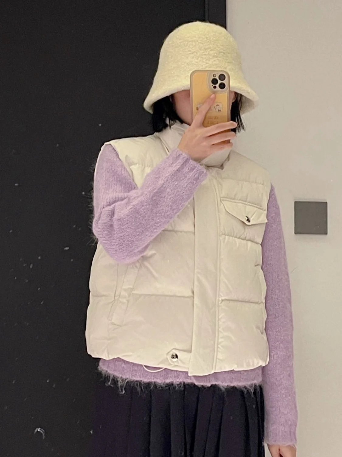 

KUHO Women's Stand Collar down Vest Warm Versatile Short Style Goose down Jacket Fashionable Korean Design Winter Outerwear