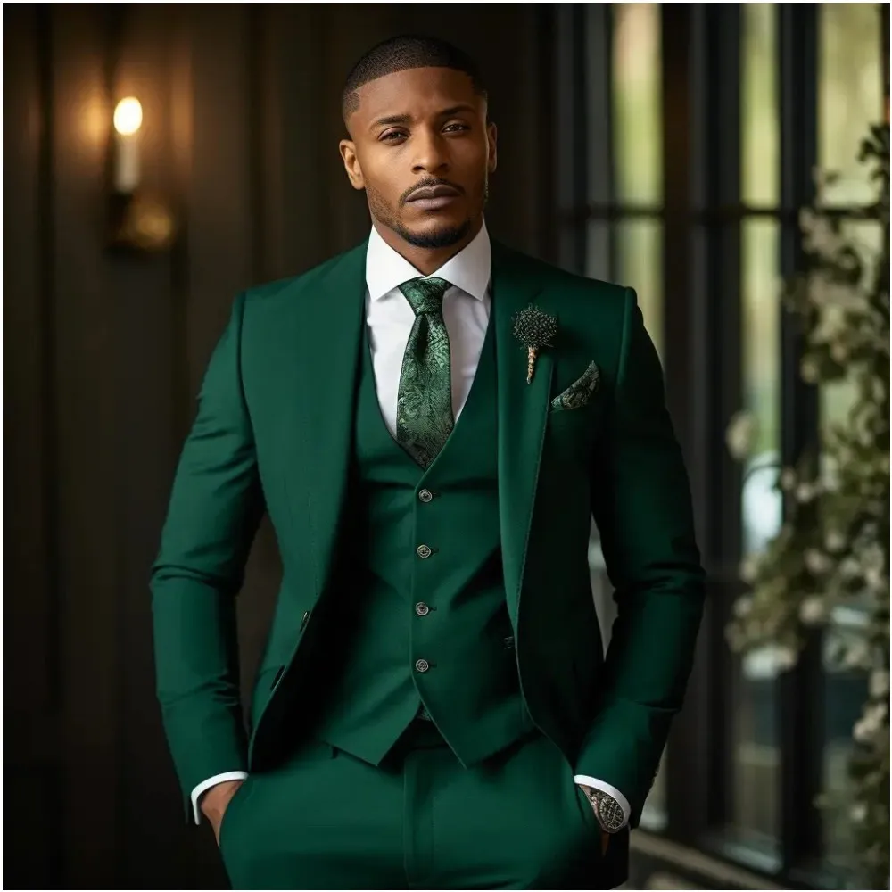 Formal Emerald Green 3 Piece Men Suits Elegant Peaked Lapel Jacket+Vest+Pants Wedding Groom Tuxedos Business Suit Custom Made