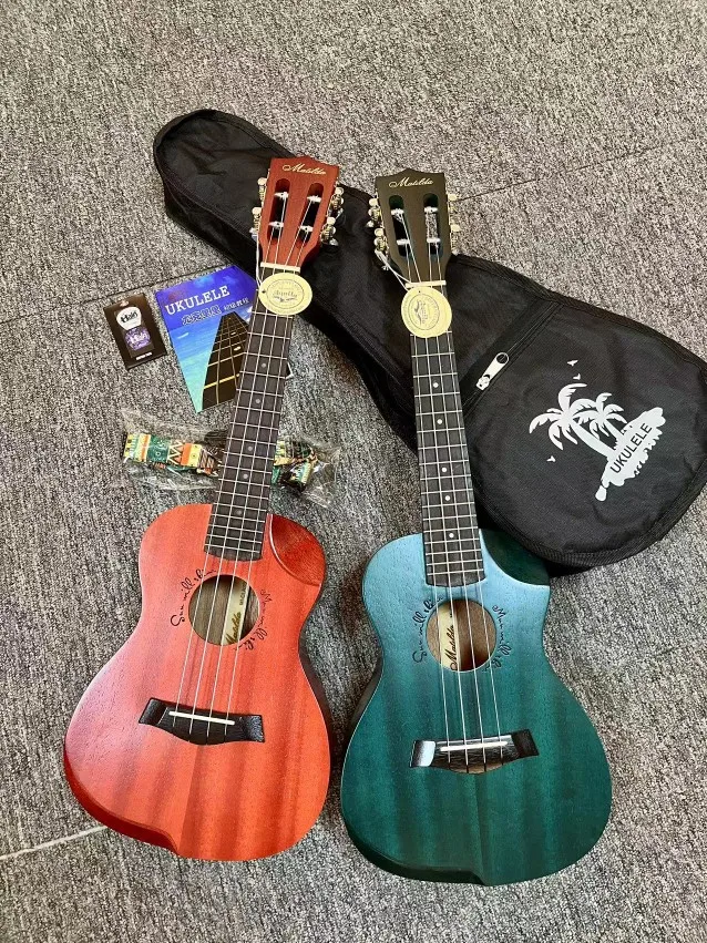 23 Inch Ukulele Ukulele, Veneer Single Full Peach Blossom Core Veneer Rounded Corners By Hand Ukulele