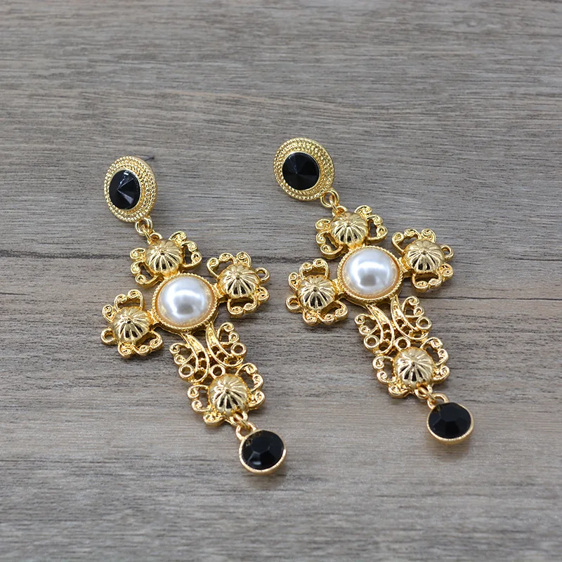 luxurious Golden Baroque Royal Vintage Earrings For Women Cross Pearl Inlaid Pendant Dinner Party New In Fashion Trend Jewelry