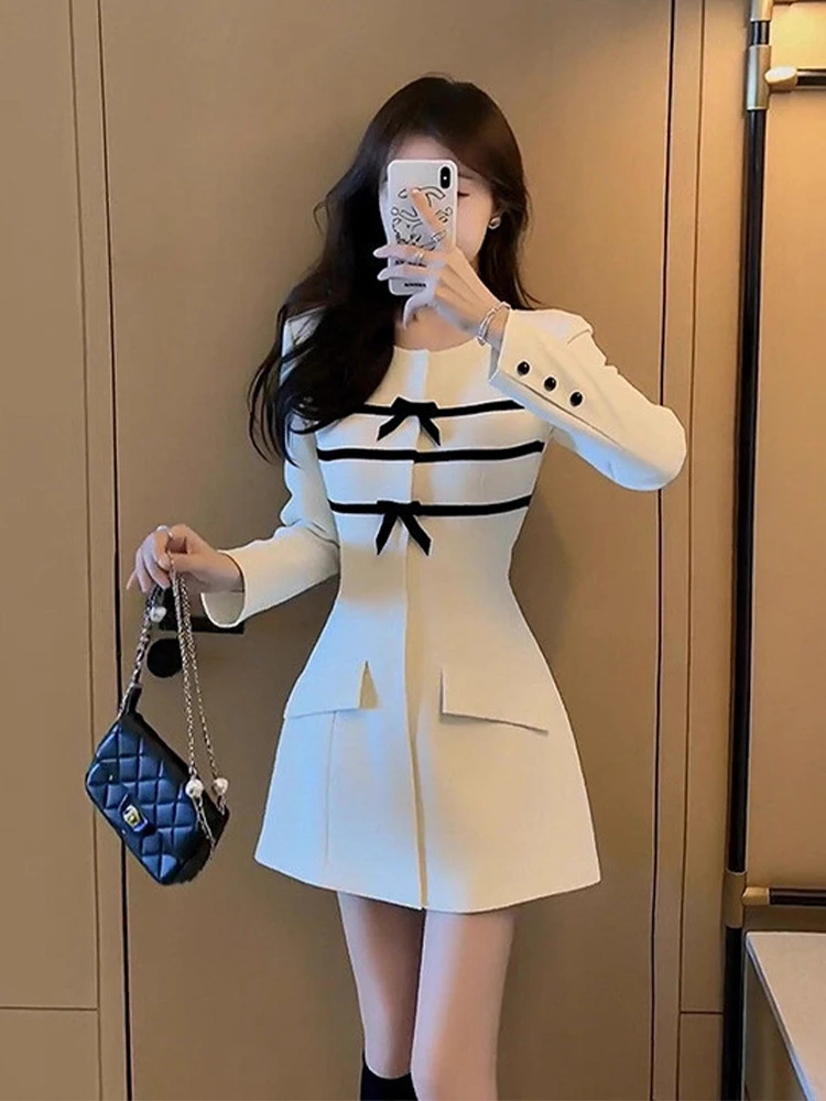 

Elegant White Waist-Cinching Short Dress Women's Fashion High Waist A-Line Skirt Long Sleeve round Neck City Commute Casual D...