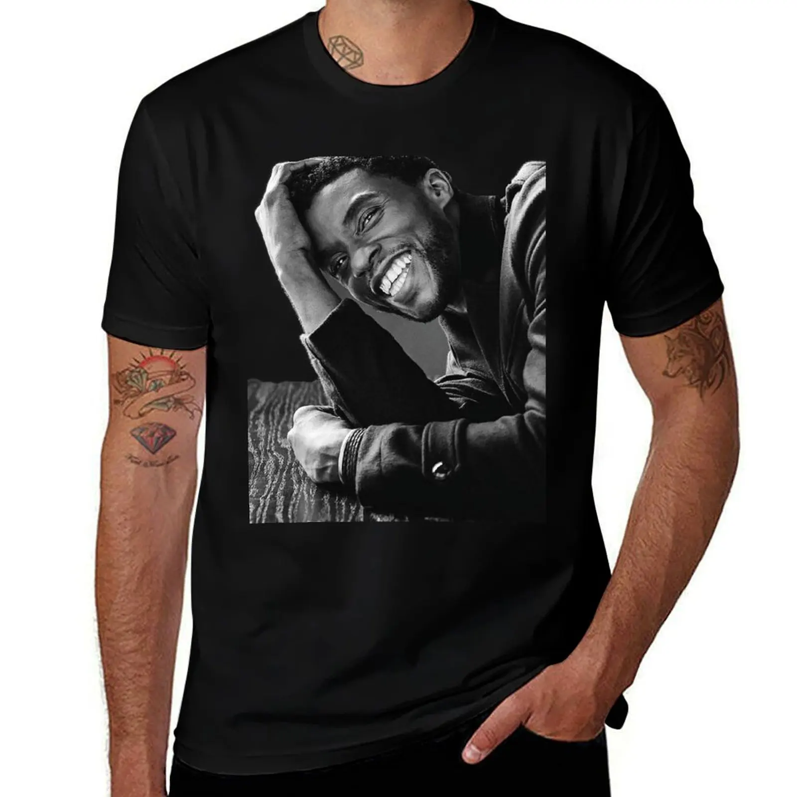 Chadwick Aaron Boseman T-Shirt Plus Size Lightweight Tee Shirt T-Shirt