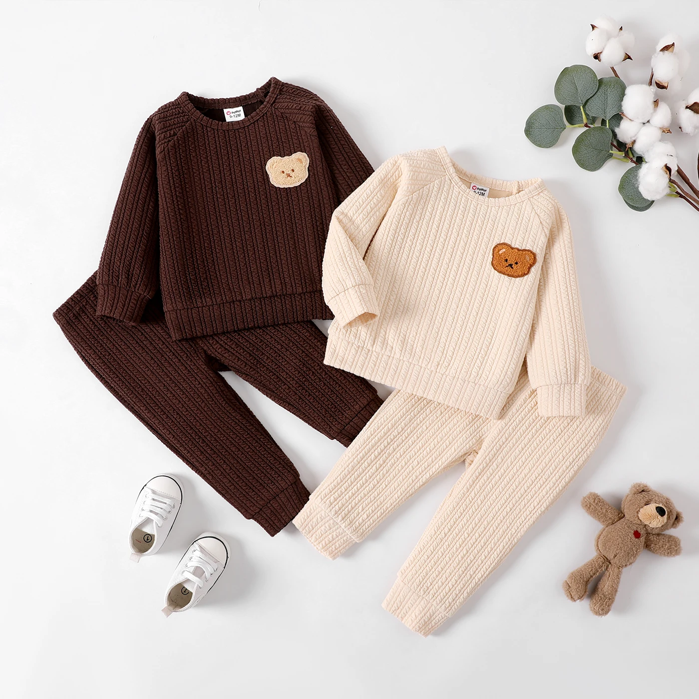 

2pcs Baby Girl/Boy Bear Embroidered Textured Top and Pants Set