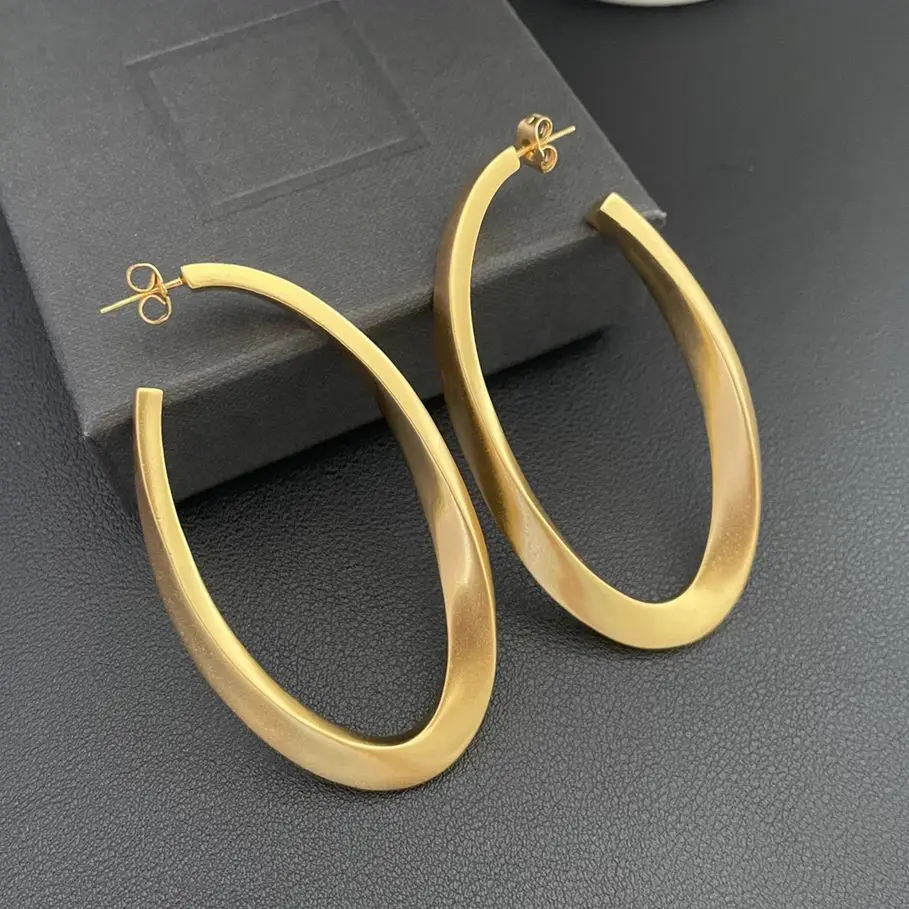 New Fashion Famous Designer Brand Exaggerated Oval Gold Big Earring Women Luxury Jewelry Trend