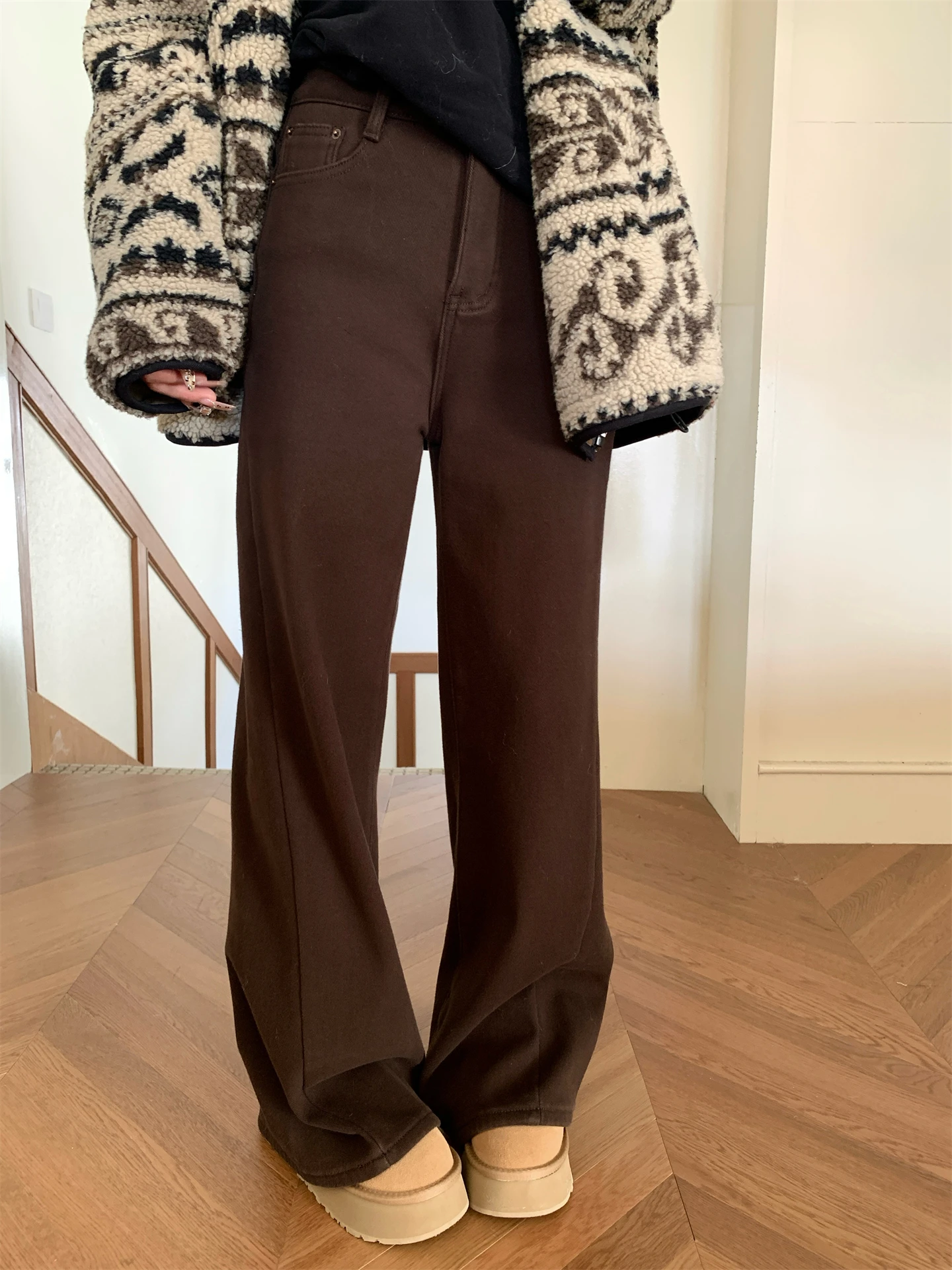 

Женские джинсы с высокой талией, на флисовой подкладке, широкие, повседневные, теплые, свободные, длинные брюки из хлопкового денима, зимние, модные, цвета «Айс Американо»